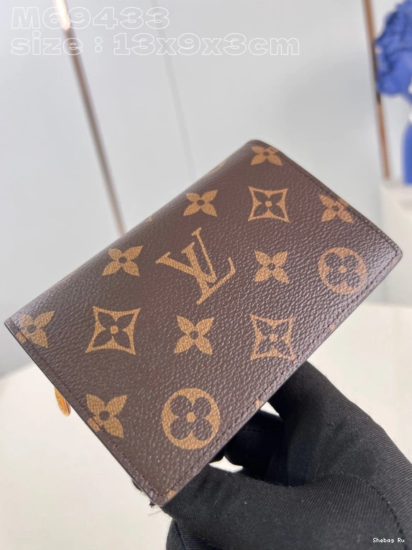cm VUITTON WALLET-13*9*3 LOUIS Juliette 0717